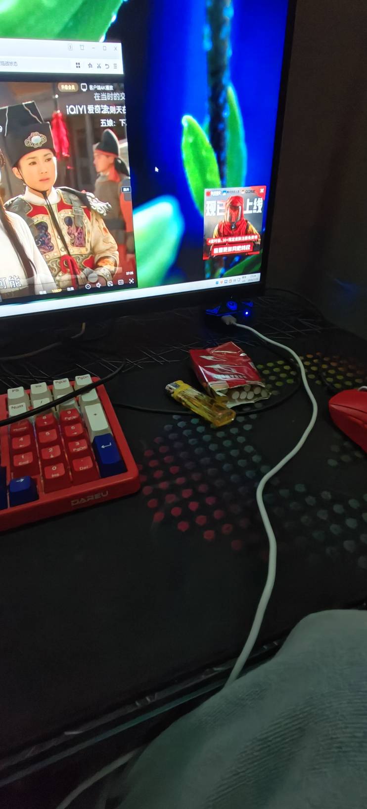 啥玩意啊你们在录什么毛，一打开就说卡农还在不在都不一定？

35 / 作者:电竞经理回电 / 