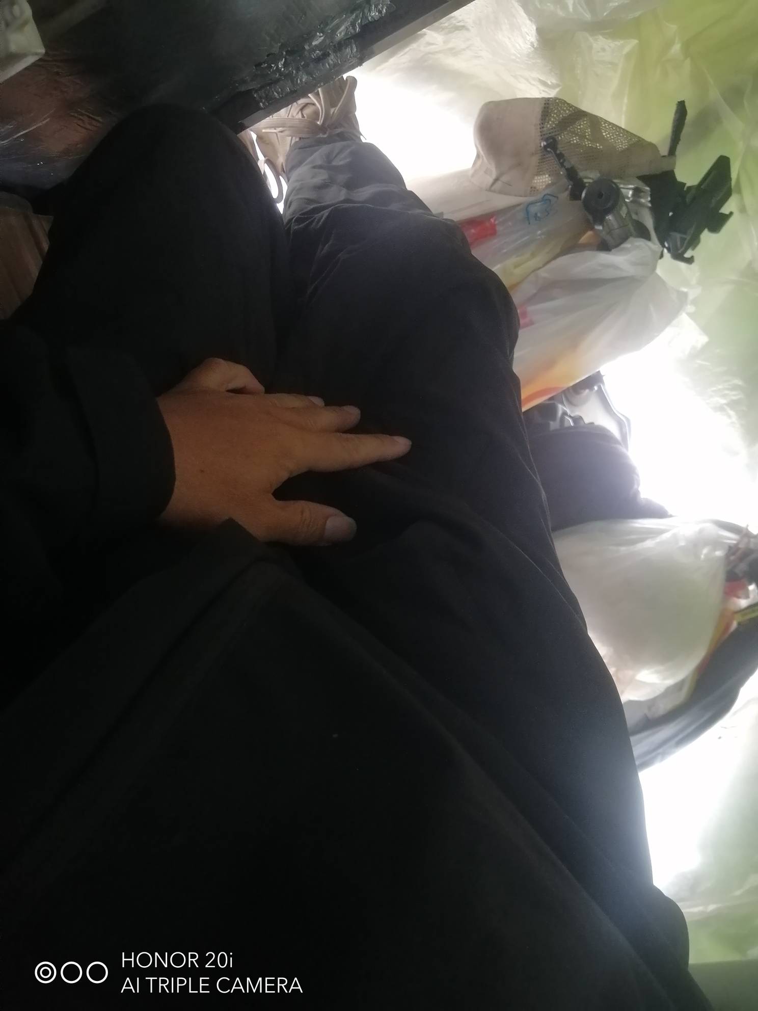 挂壁了。好冷，穿6件衣服棉裤棉鞋冻成狗



40 / 作者:卡农新来的 / 