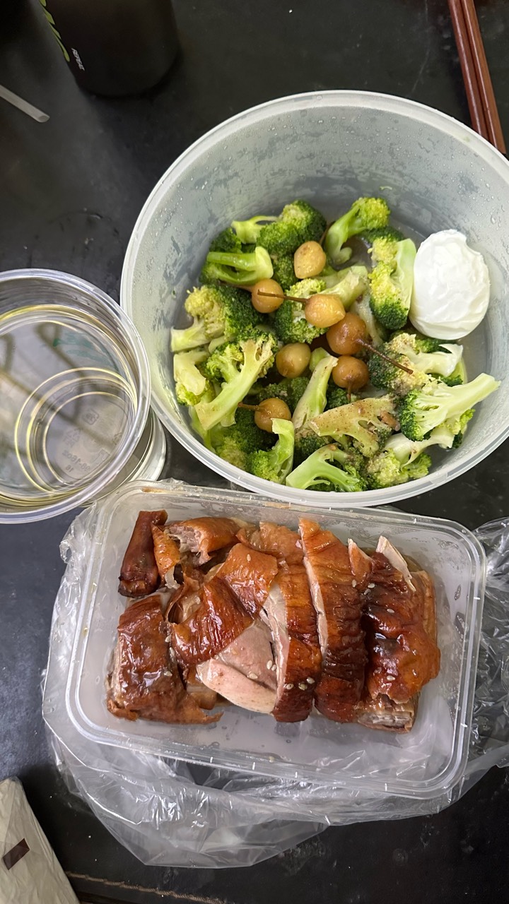 我从140 暴瘦到 139.5斤了，其中的心酸只有我自己知道

7 / 作者:不知明的靓仔 / 