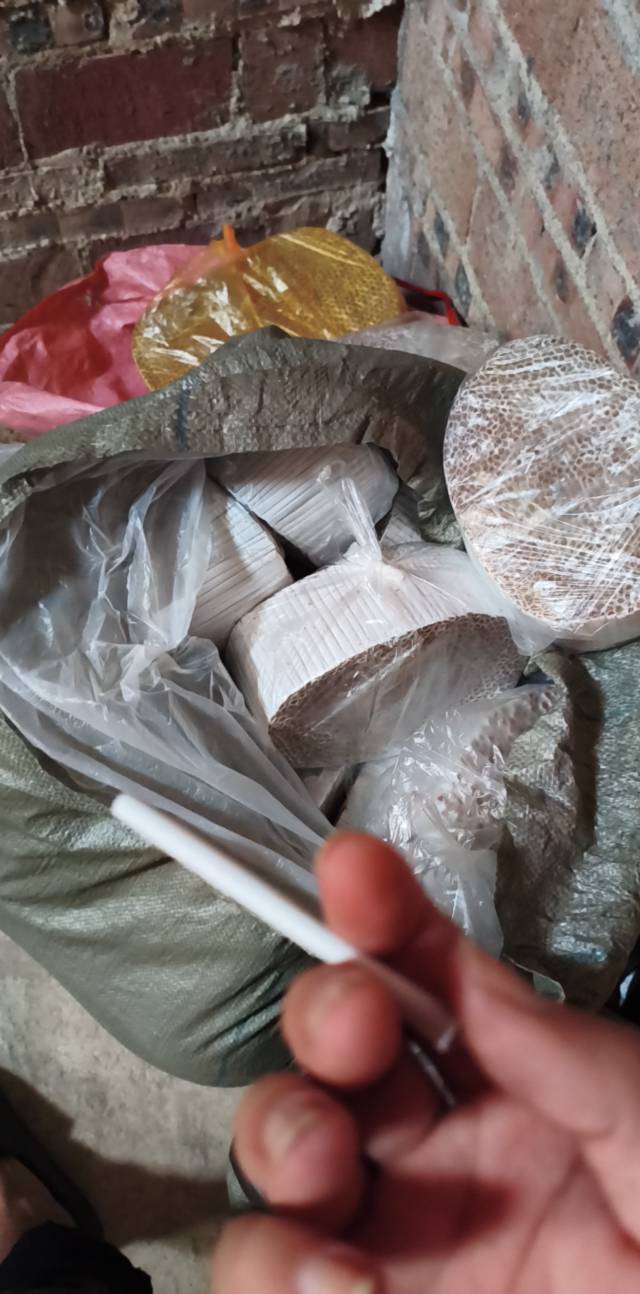 利润还可以

27 / 作者:永恒yi / 