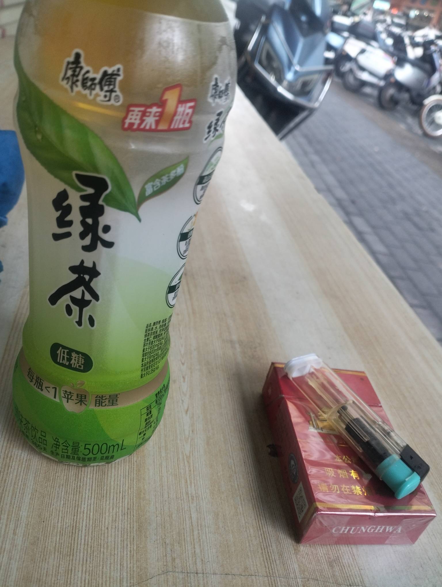 饿醒了，有没有毛毛？江苏农商绑卡这个月不放活动了啊，25号天天看到现在

93 / 作者:尛•牛•蛮 / 