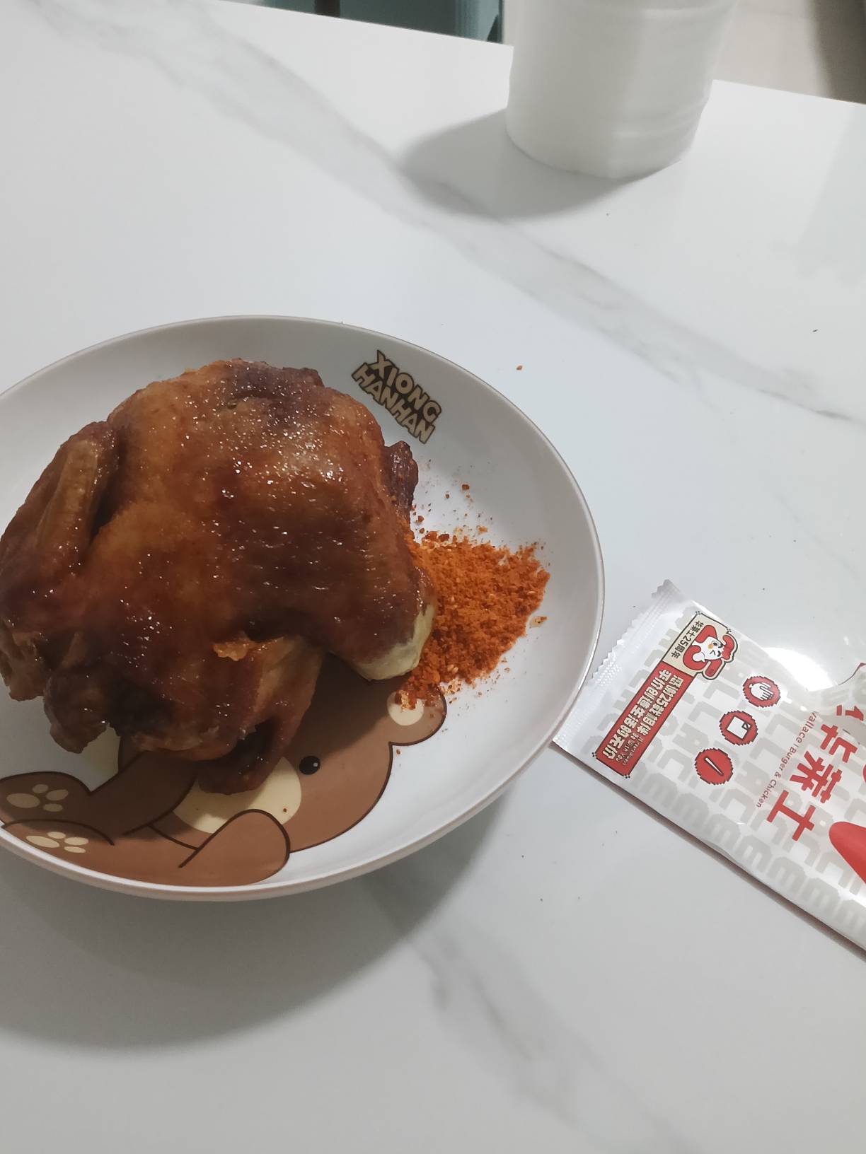 还好店就在楼下一个炸鸡两个宝宝一杯可乐花了4块钱

1 / 作者:一条小麻蛇啊 / 