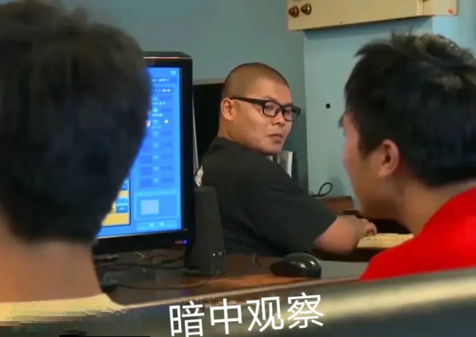 老哥们坚持住35 / 作者:中国人民银行长 / 