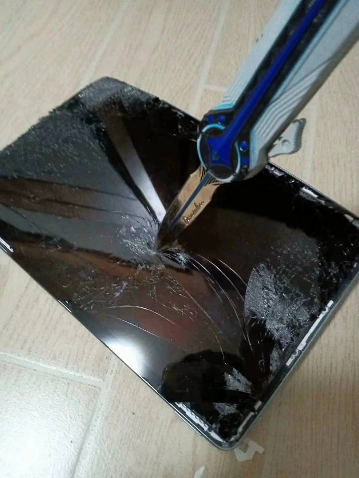 还是联通和电信的网好就是信号太差了，嘎巴移动访问网站慢得一批还拦截，被上门拍照都35 / 作者:倩倩的生活日常 / 