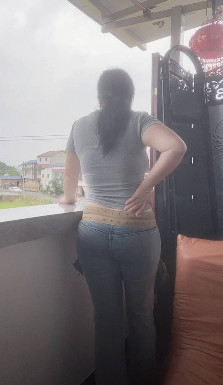 我是农村的，家里介绍了一个女的29岁和前夫离婚了，有个女儿跟了前夫，她昨天过来了偷53 / 作者:马到成 / 