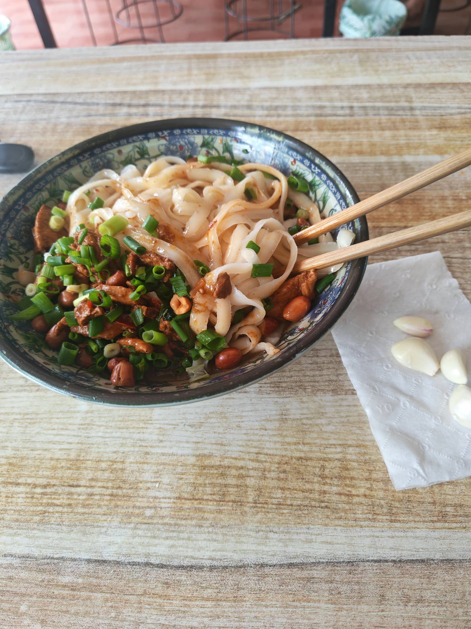 喋饱，回去补觉 今晚破30就行

11 / 作者:你我已入账 / 