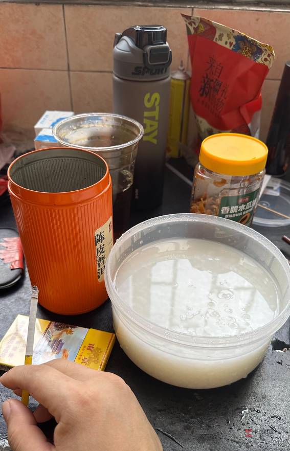 用万能钥匙连附近的WLAN，才用两天就被拉黑了

44 / 作者:朱铁胆 / 
