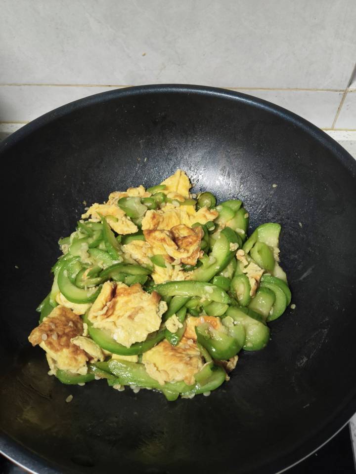 吃饭了老哥们，自己动手。干净

30 / 作者:YukiXX / 