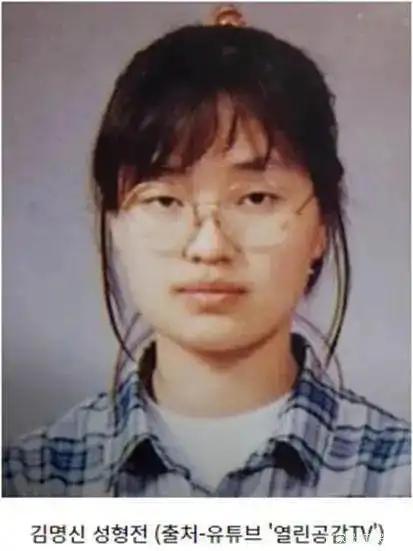 俺也想当管理，多少毛一个月，啵啵们能否投我一票，实在是饿晕了，挂壁日结也找不到，18 / 作者:鲸鲨 / 