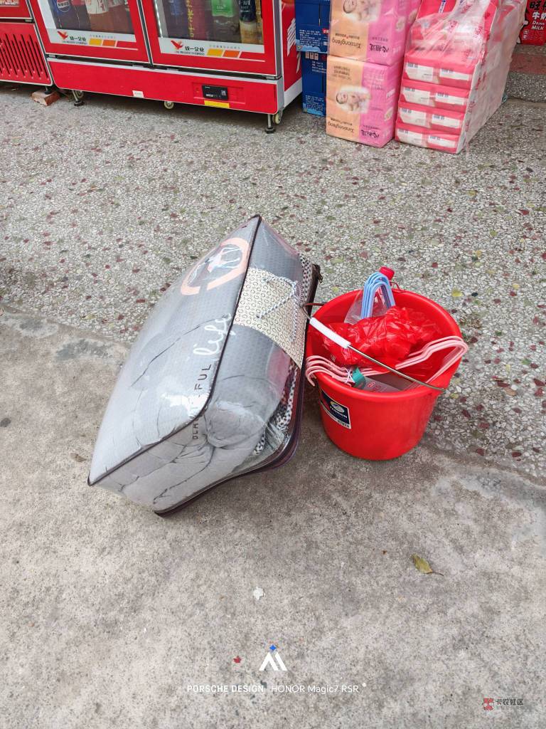 门店都旺铺转让了，外卖平台上还在营业

4 / 作者:朱铁胆 / 