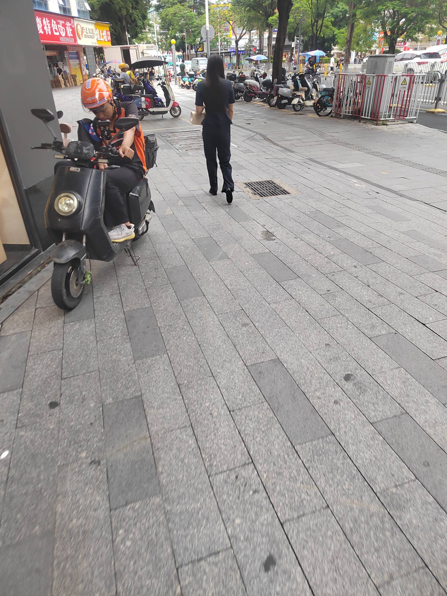出去又不知道去哪，老哥们你们每天都在干啥？

0 / 作者:今年要发财 / 
