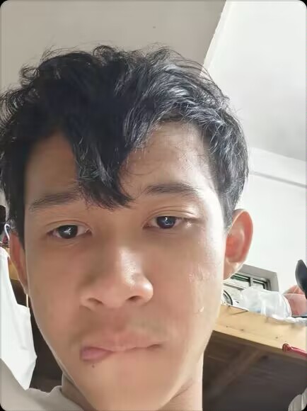 一想到26岁的我无所事事又懒，一样都不会。就经常失眠睡不着

46 / 作者:朱铁胆 / 