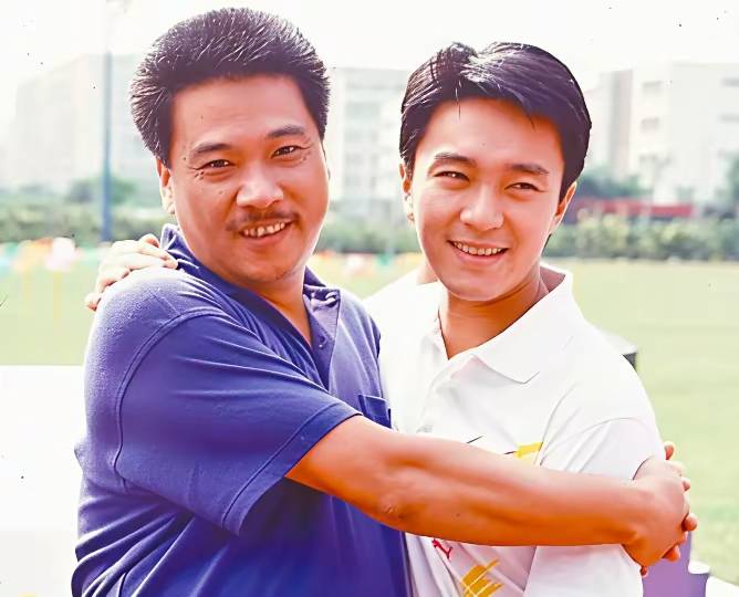 一个H夏爆出来一堆新人，老人有谁没玩过小龙人的

32 / 作者:尛•牛•氓 / 