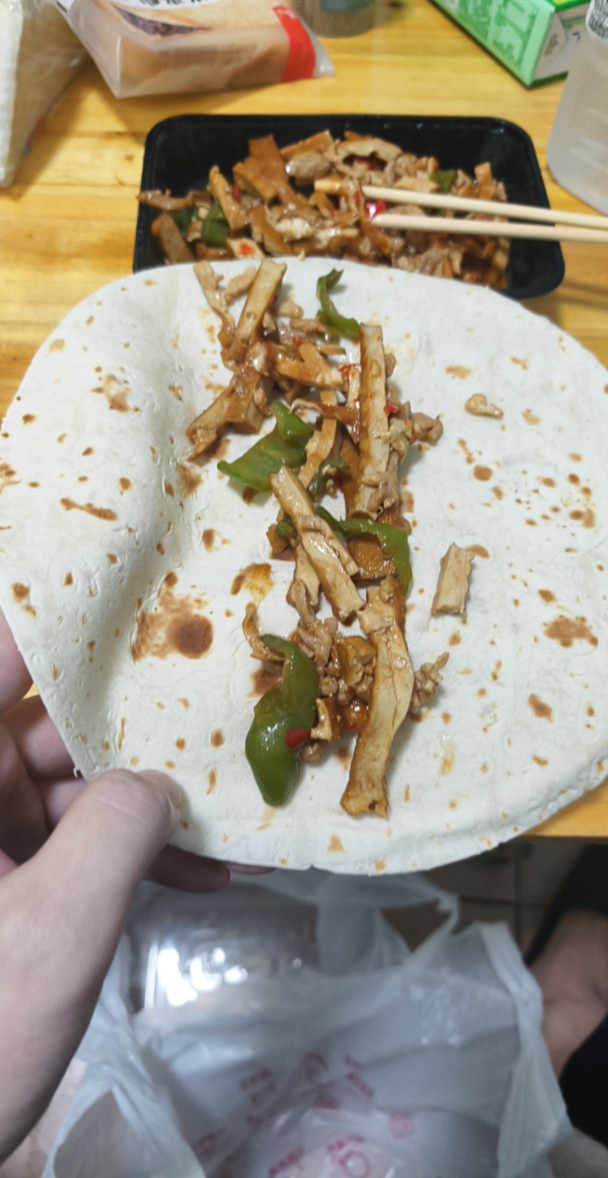 河南的老表，在广东终于吃上洛馍了


32 / 作者:挂比了救我鸭 / 
