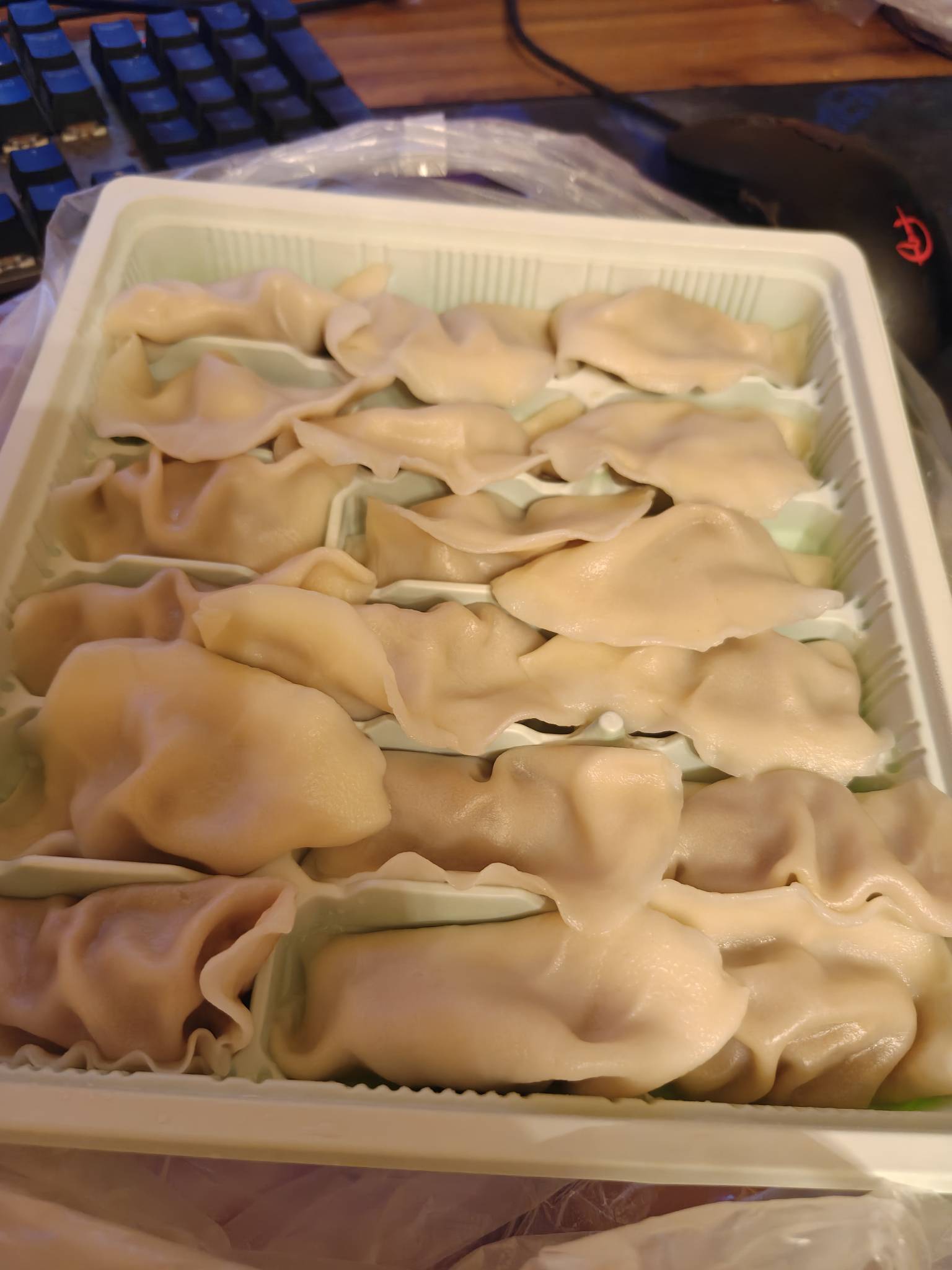 立秋的第一顿饺子

97 / 作者:卡农小蜡笔 / 