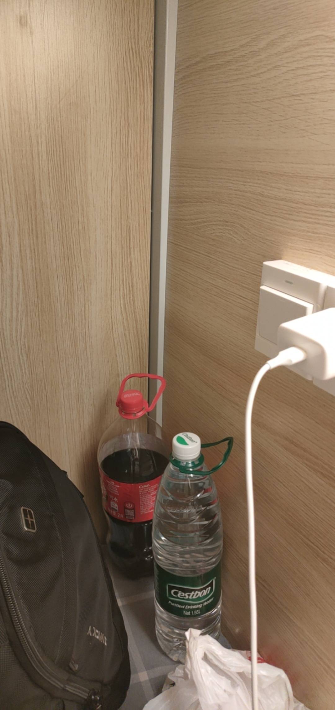 老哥们，都说可乐会喝si人，晚上刚买了一瓶冰的，要不要扔掉

53 / 作者:雅俗共赏2021 / 