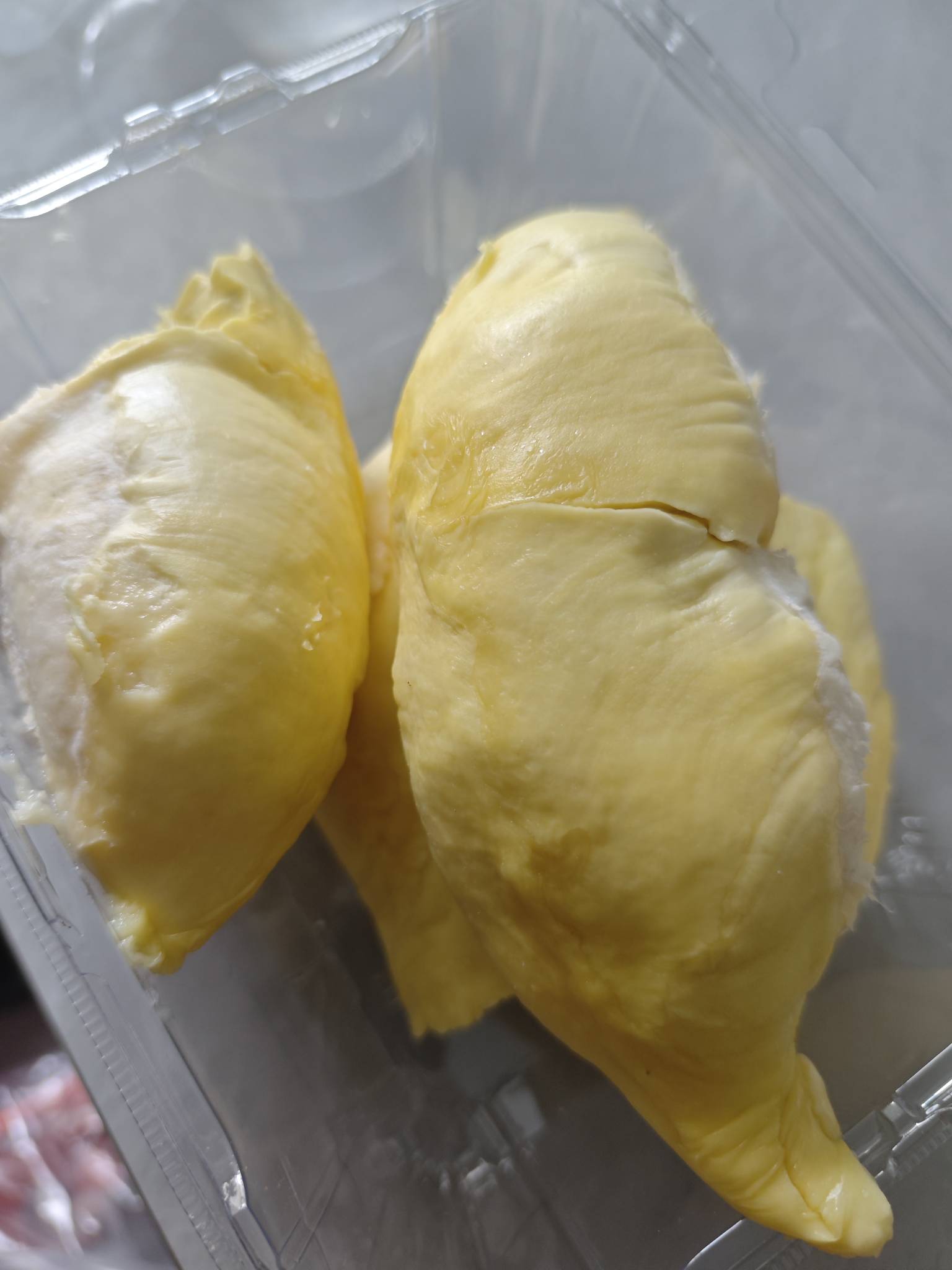 对象非要吃榴莲，一个干了118 唉，今天申请的毛好不容易破百又没了


58 / 作者:Z。先生 / 
