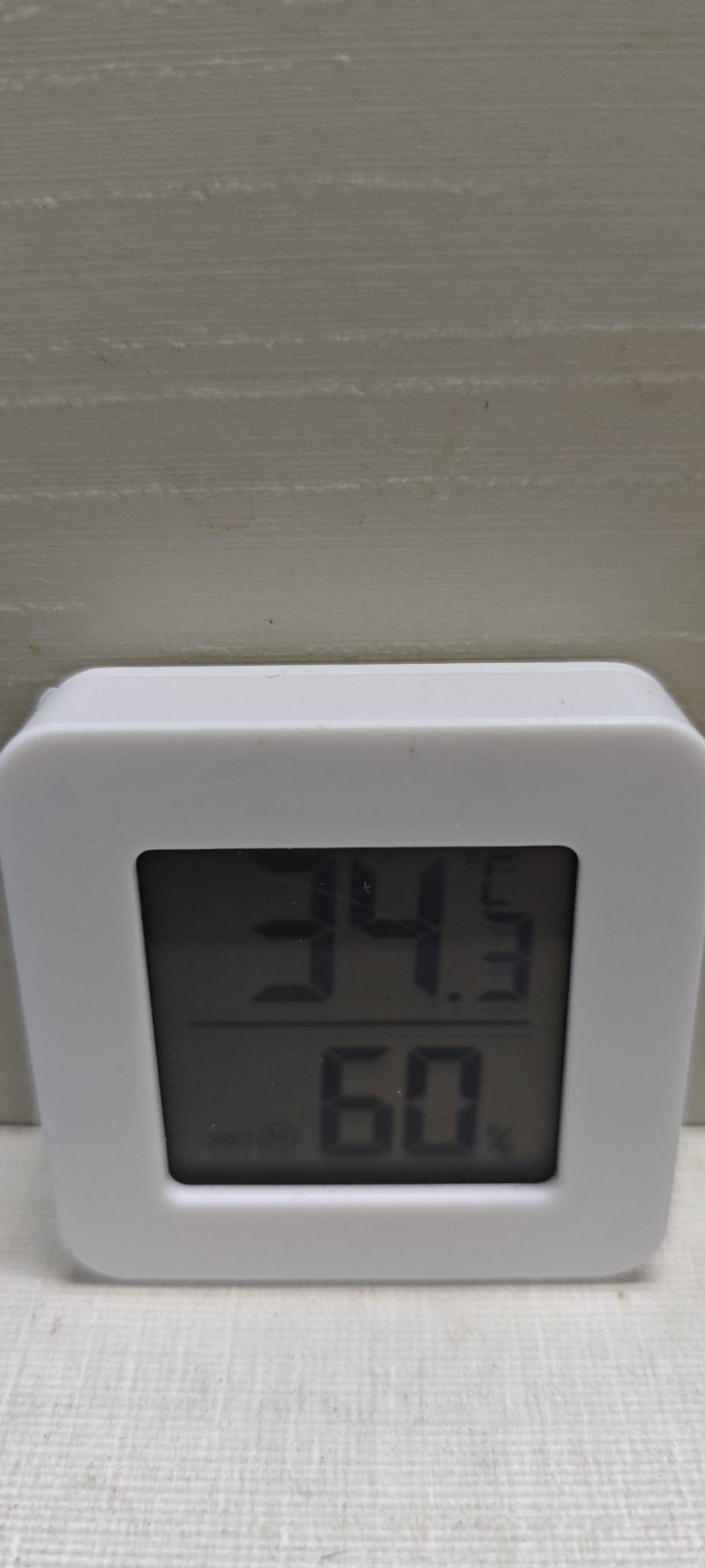 不开空调顶不住了，体感40度

0 / 作者:卡农豆包 / 
