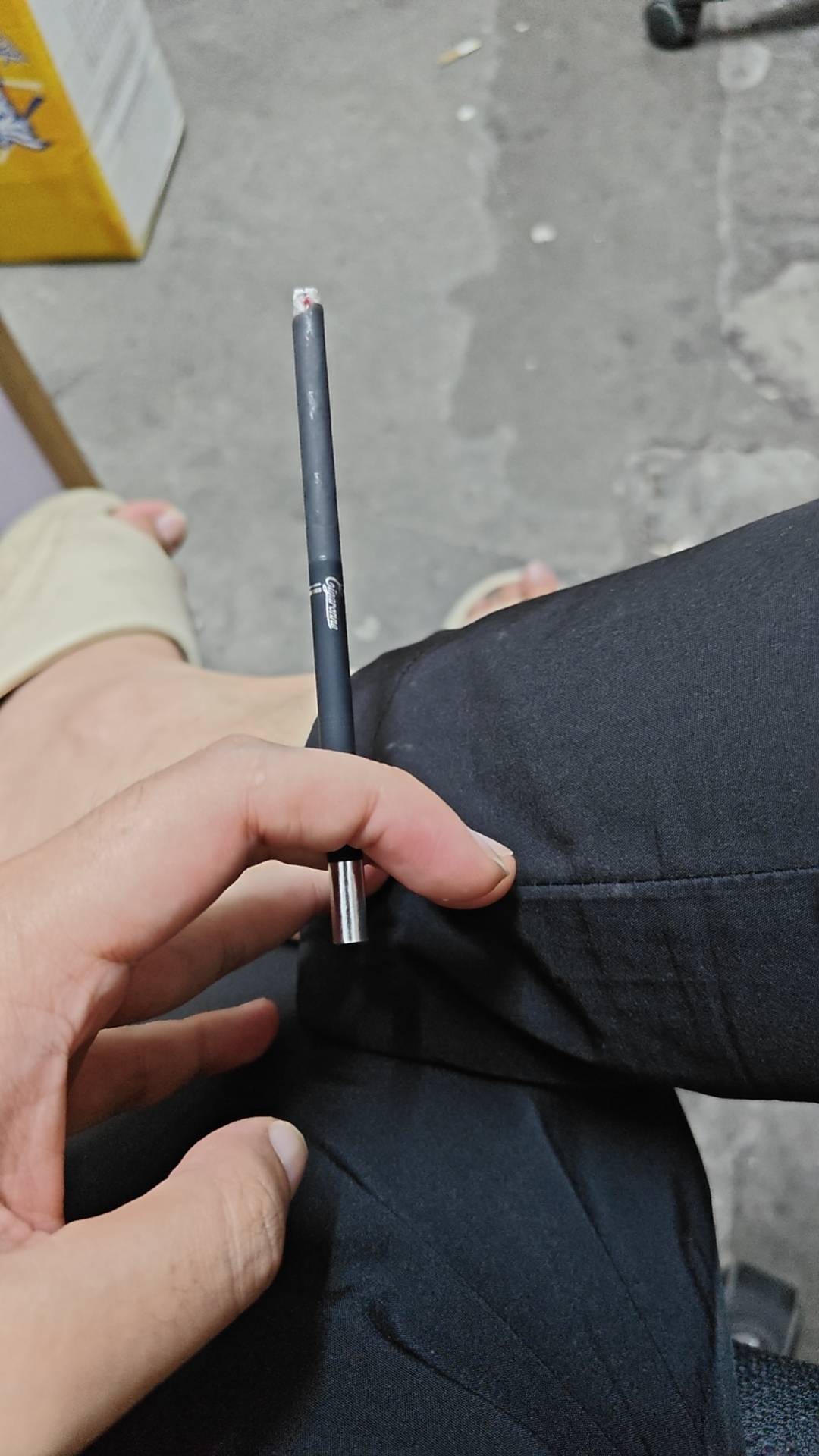 老哥们 有啥毛快发出来吧 烟都没有了  

2 / 作者:男人永卟言败 / 
