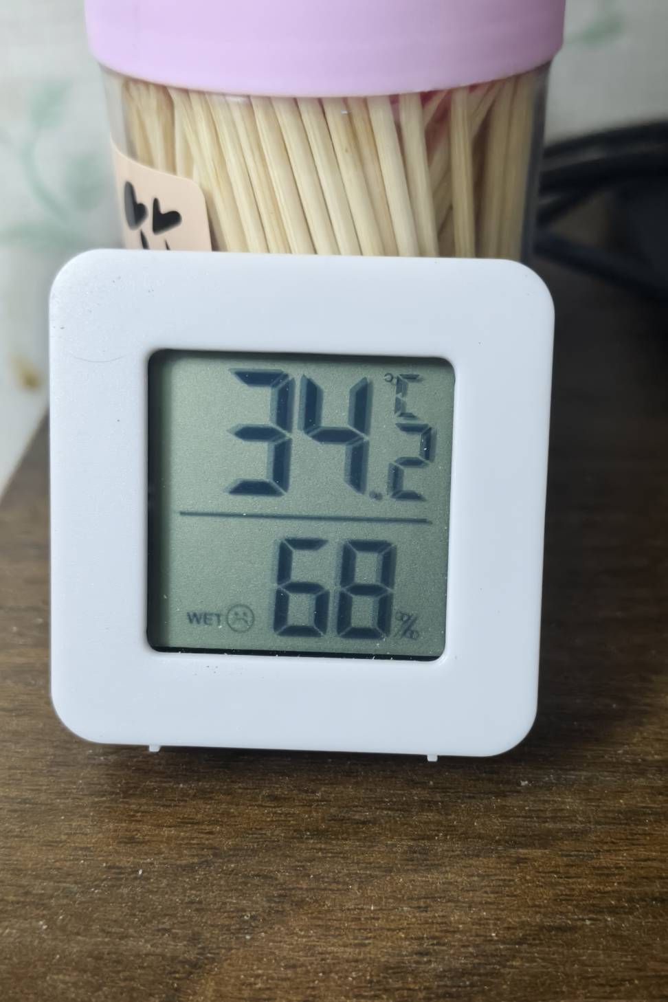 在广东老哥们现在热不热？
现在还是32℃，刚洗完澡又出一身汗
49 / 作者:毛毛爱撸 / 
