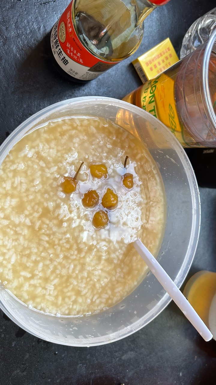 什么时候才能跟上老哥吃口热饭

86 / 作者:不知明的靓仔 / 