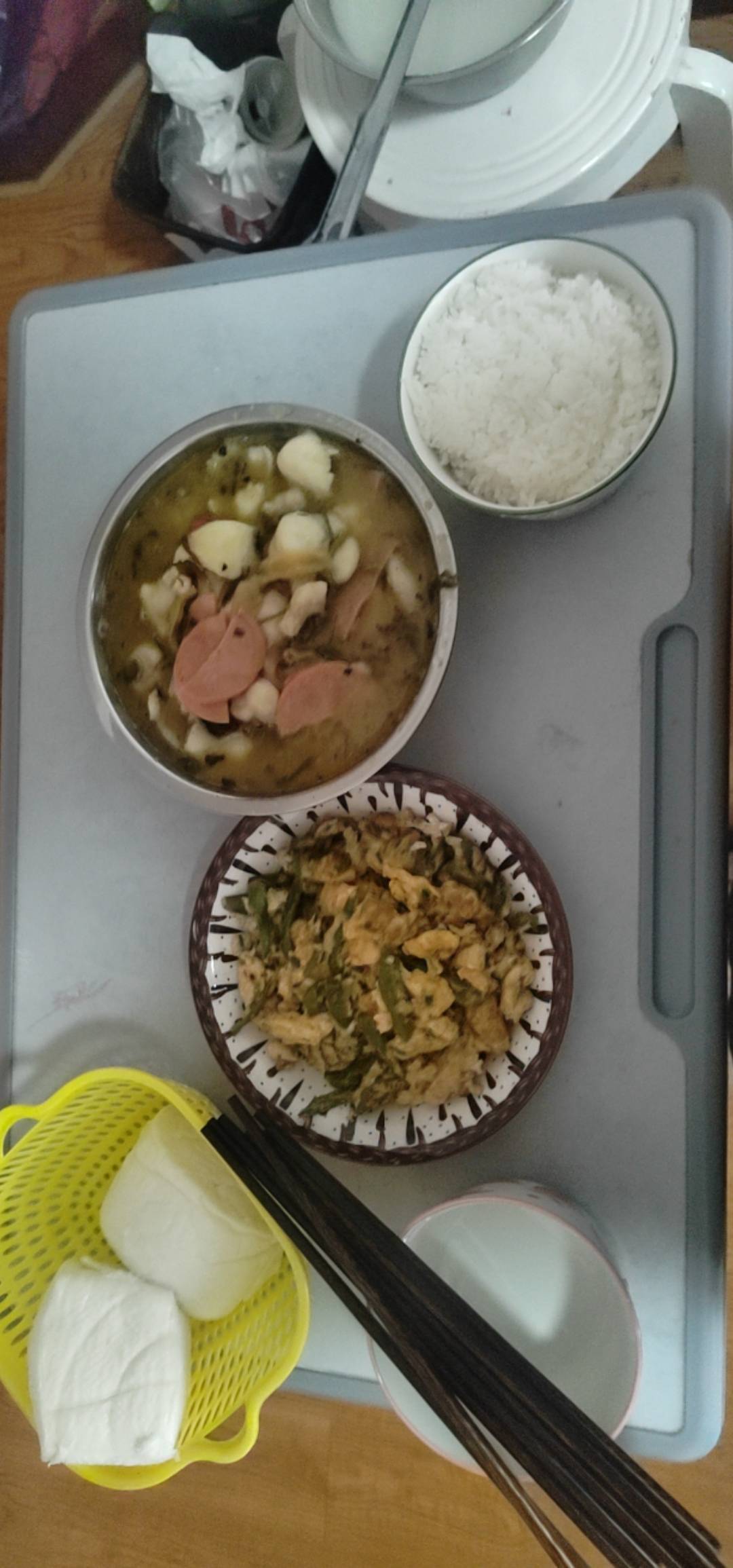 老哥先吃  30一包酸菜鱼一点刺没有 很好吃


17 / 作者:名字真难取啊 / 