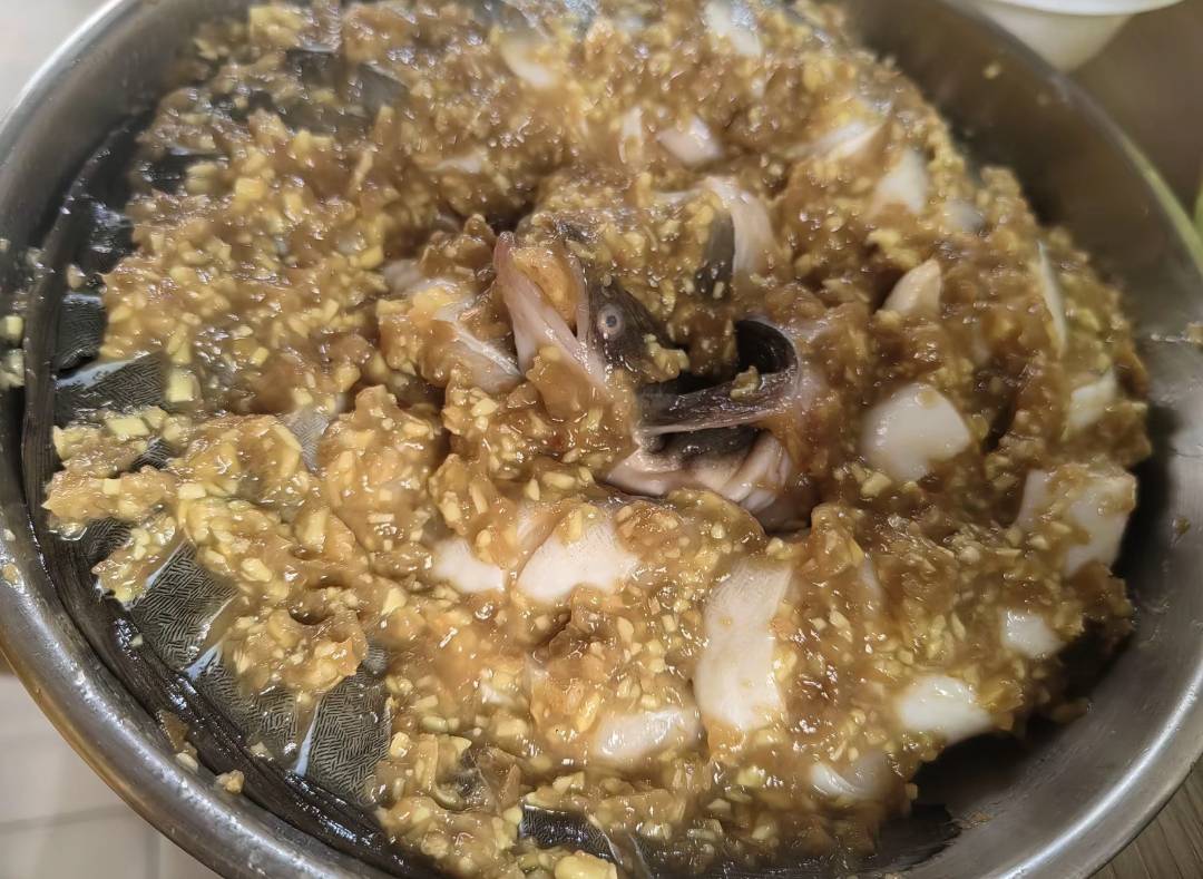 今天搞了三条鳗鱼，两条给人卖了230，
剩一条自己吃

5 / 作者:粿条佬 / 