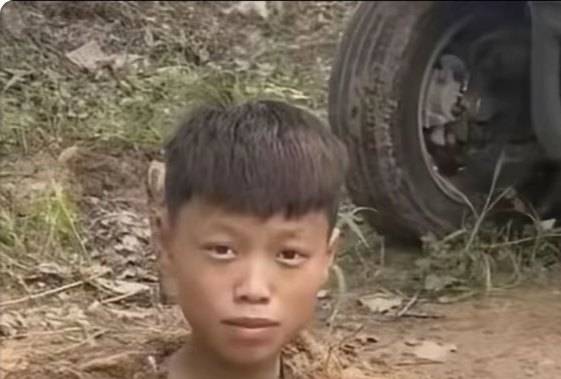 老哥们饿急了智商堪比爱因斯坦，果然潜力都是b出来的，

18 / 作者:假老哥真挂壁 / 