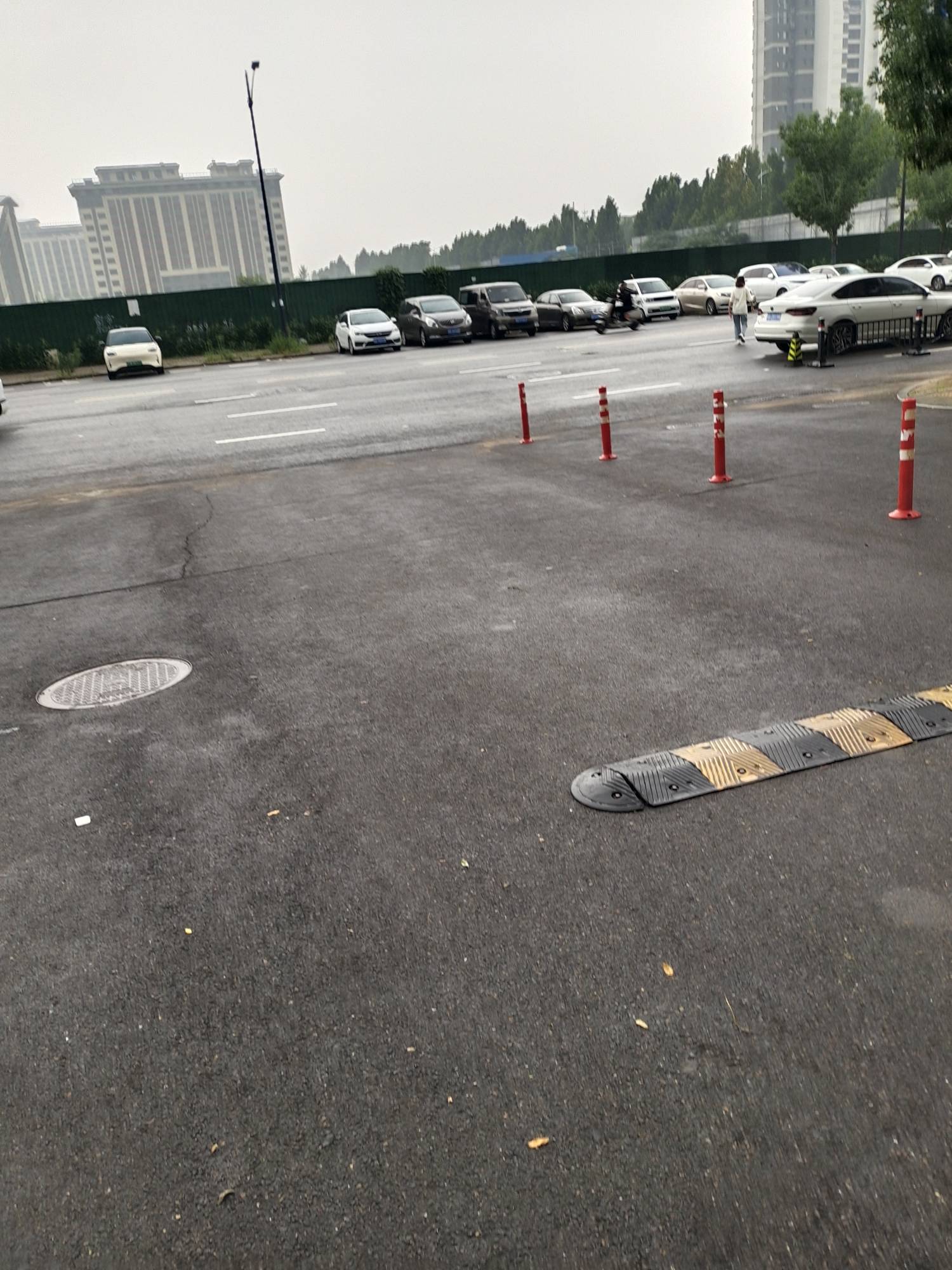 挂b保安马上下班

90 / 作者:暴龙战士 / 
