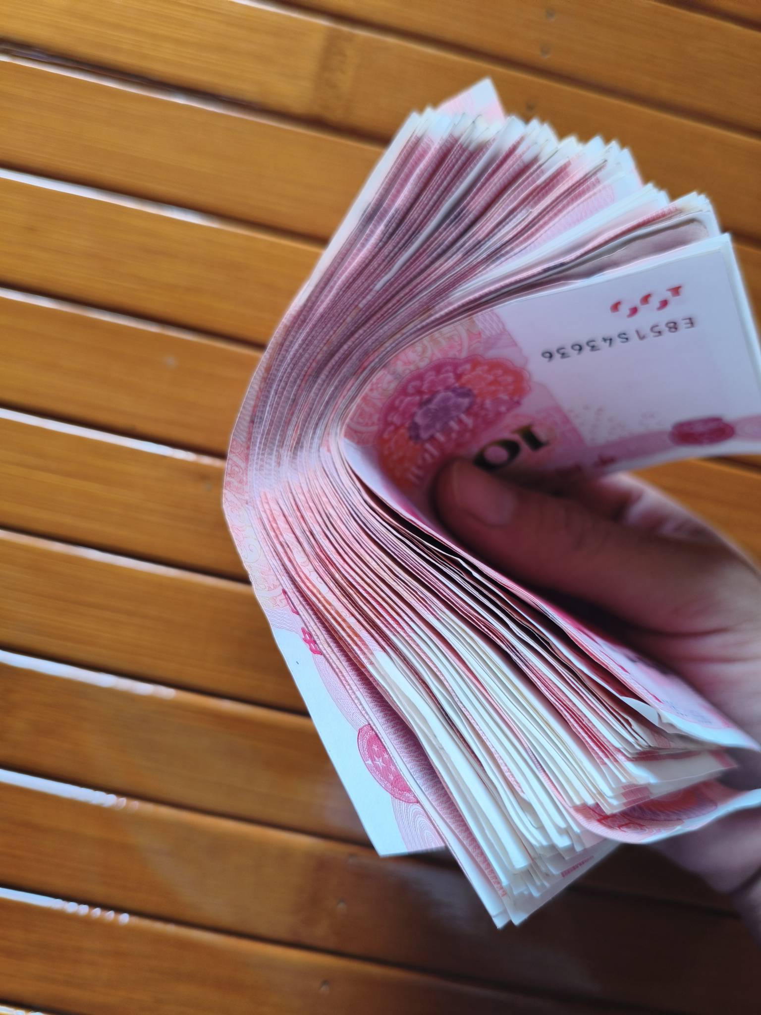 被关了一个星期，终于被放出来了，

77 / 作者:永恒yi / 