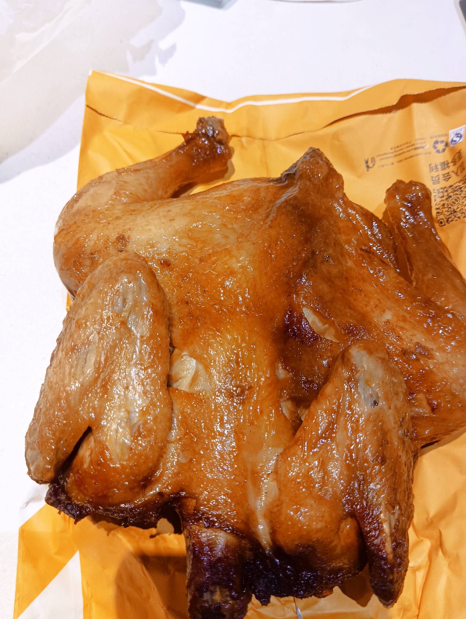 老哥们，挂壁烤鸡吃起来
等会再整点啤酒

37 / 作者:玉麒麟8 / 