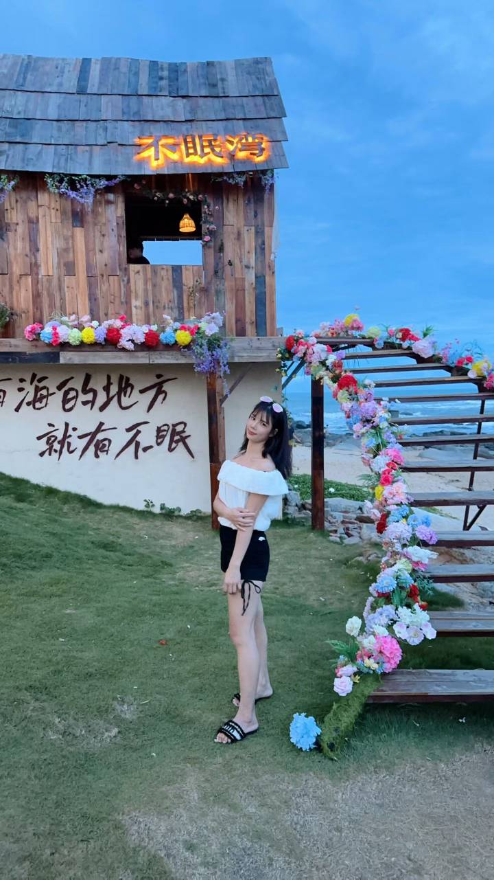 女盆友说奖励我三百多，说我今晚刨田很劲她好开心，老哥们不理解我的苦



41 / 作者:卡农最后一位帅哥 / 