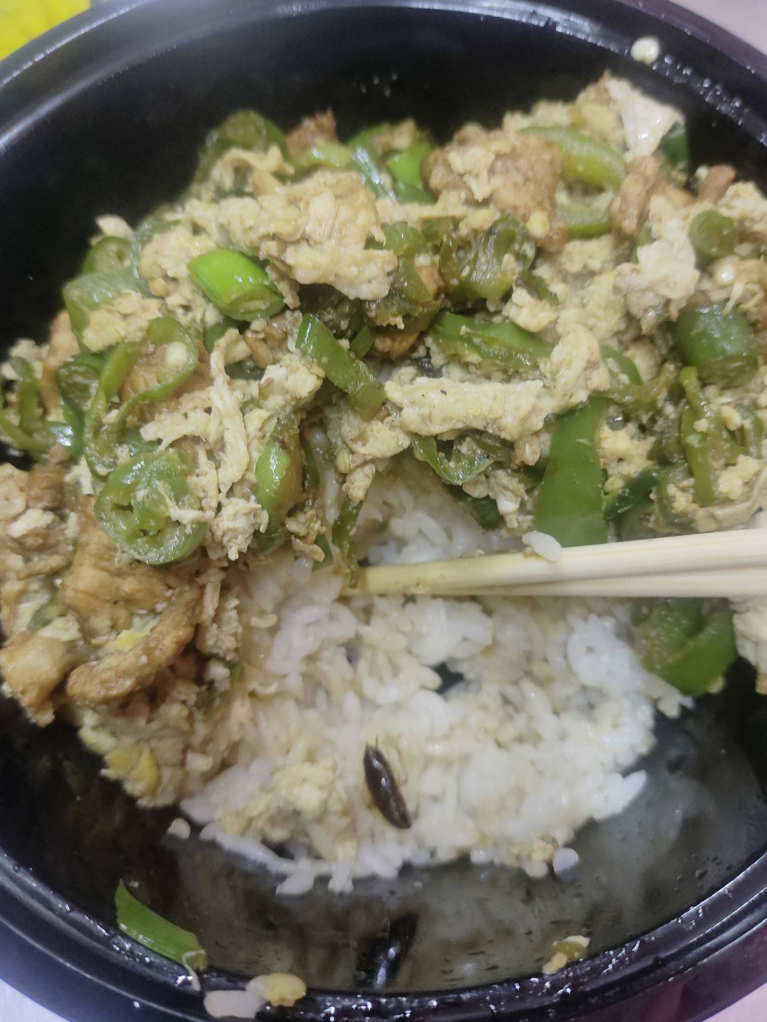 外卖有蟑螂给我干吐了

46 / 作者:h7号h / 