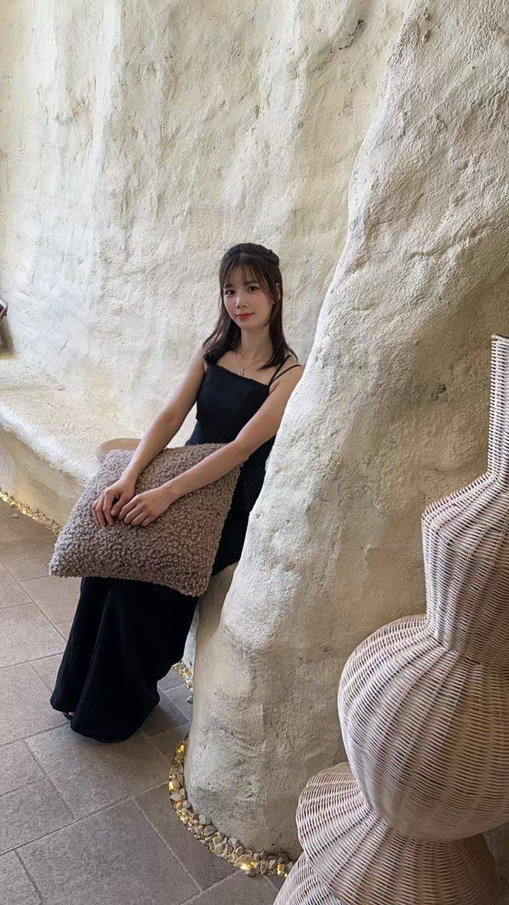 如果我能中个七彩珠就好了我的人生就能改变了



25 / 作者:卡农最后一位帅哥 / 