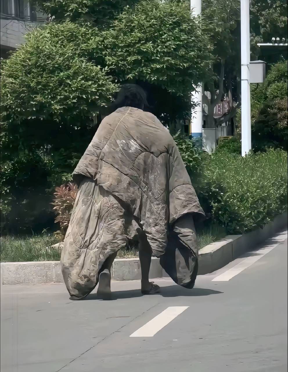 卡农变了，以前都是老哥帮老哥，现在全是老哥坑老哥，经常看到有老哥半夜发帖挂壁公园71 / 作者:广鸡周某人 / 