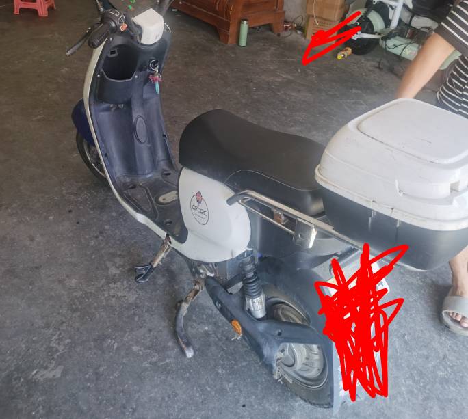 租金200押金400，骑到过年退车，干了11天卸车攒的钱一下花了一半，好肉疼。

81 / 作者:没监控不管 / 