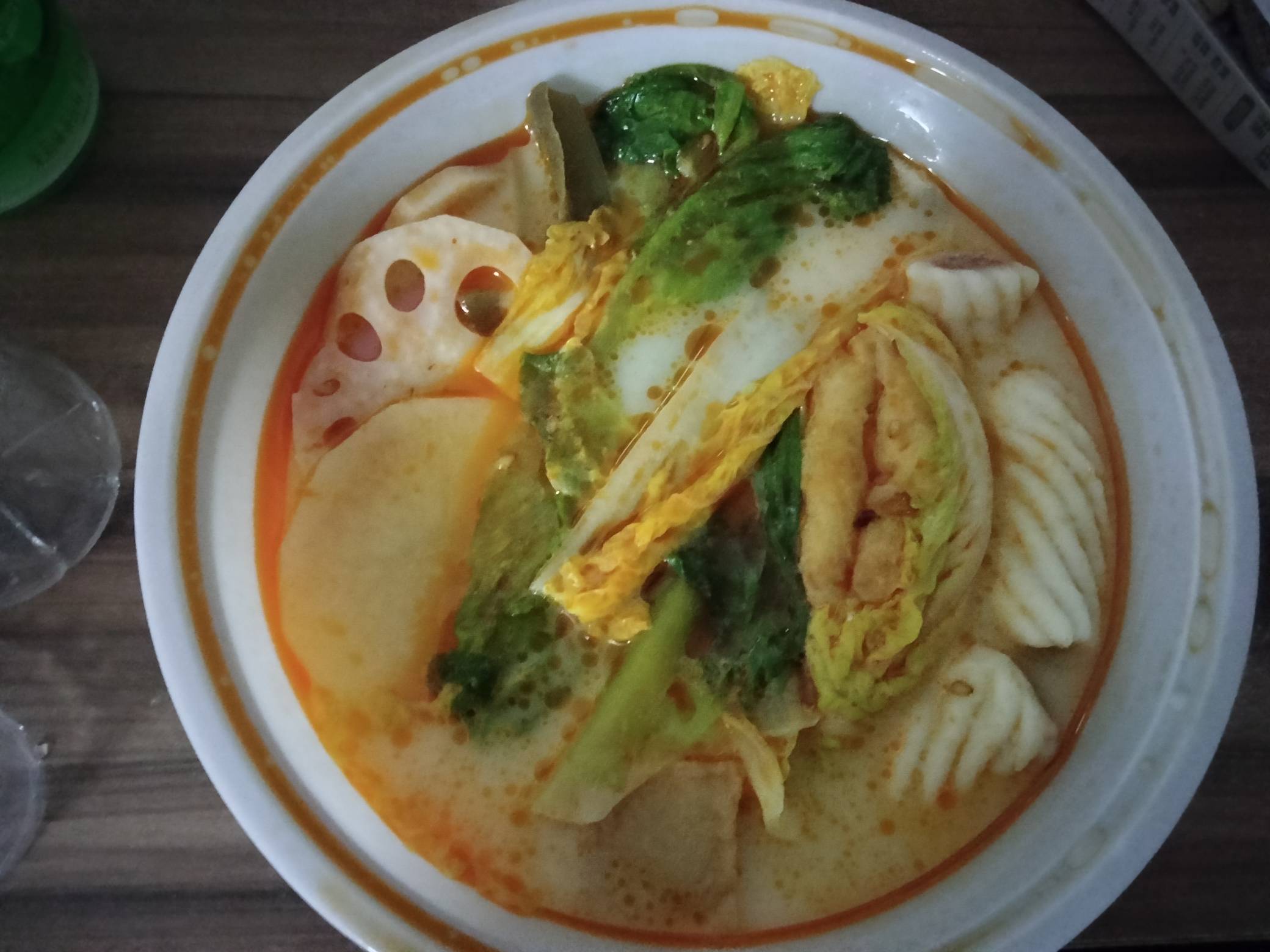 老哥们吃饭了

99 / 作者:机会哈哈 / 