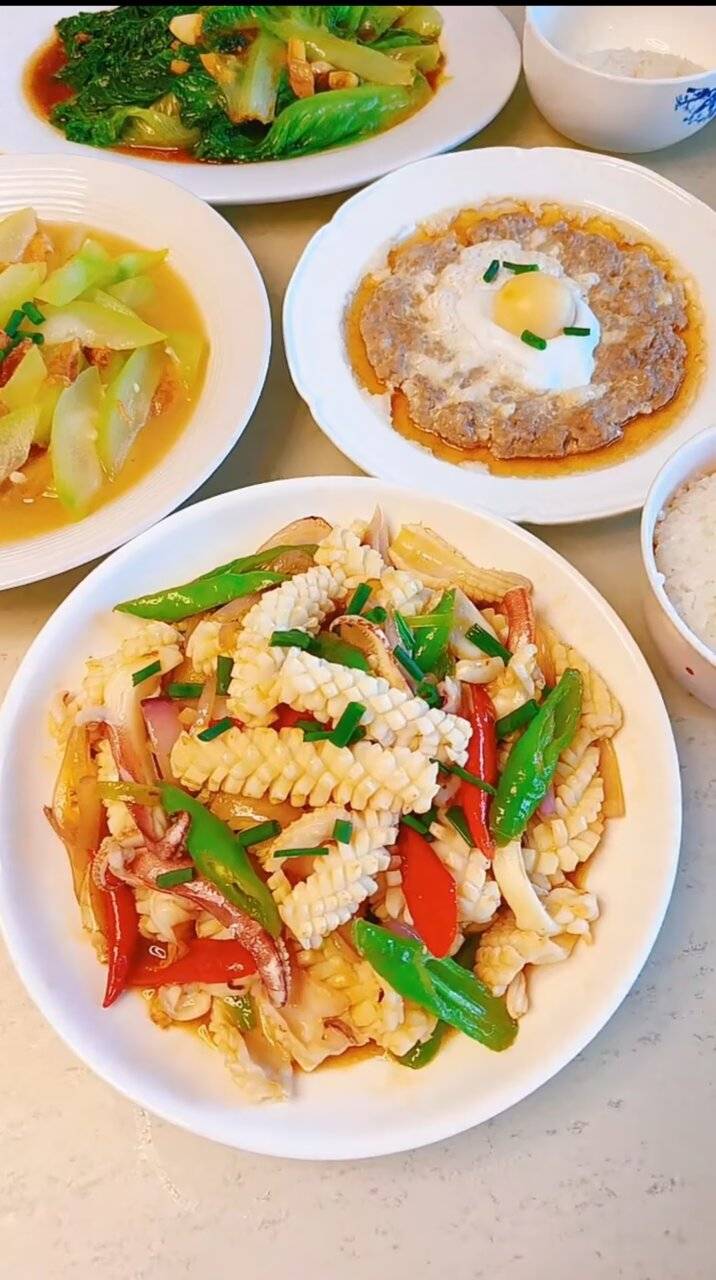现实中认识云贵川湘的不怎么吃辣，但是网上看到一个比一个说很能吃辣

97 / 作者:朱铁胆 / 
