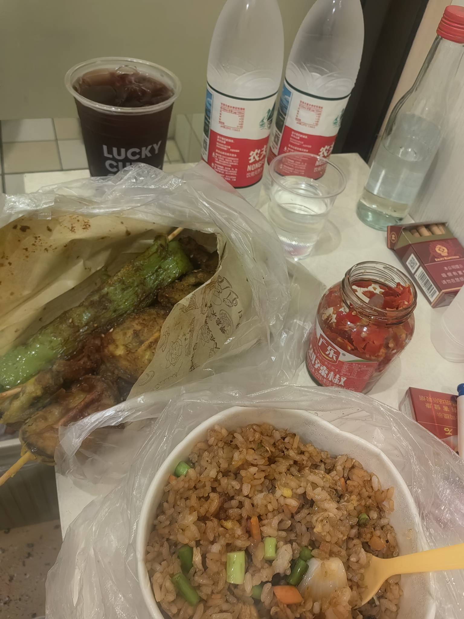如果可以重新选择的话，我想百分之90的老哥都不会再次走上这条路吧，平平淡淡才是真，45 / 作者:口味王 / 