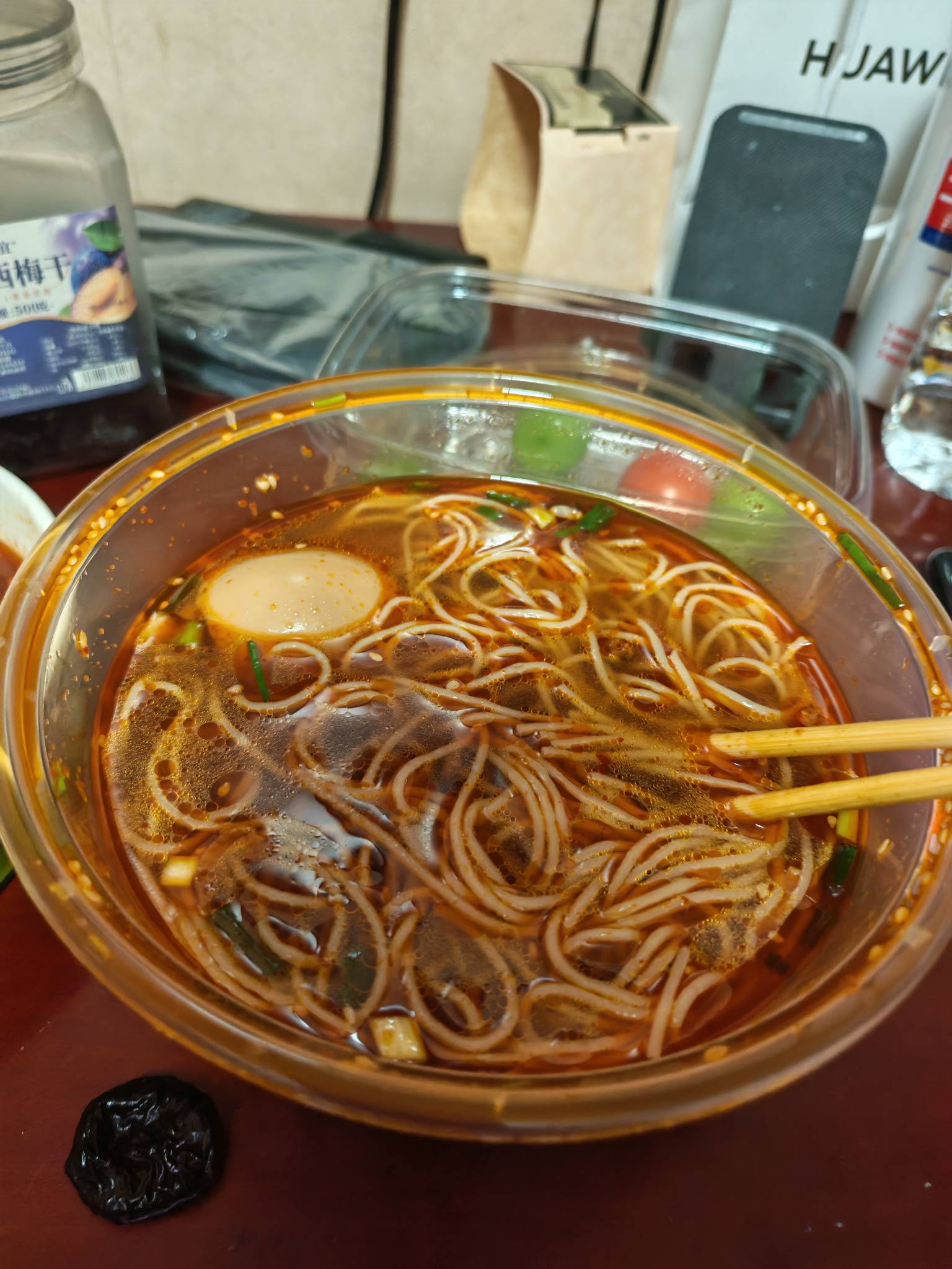 不满老哥说一天就一顿饭

14 / 作者:狗来 / 
