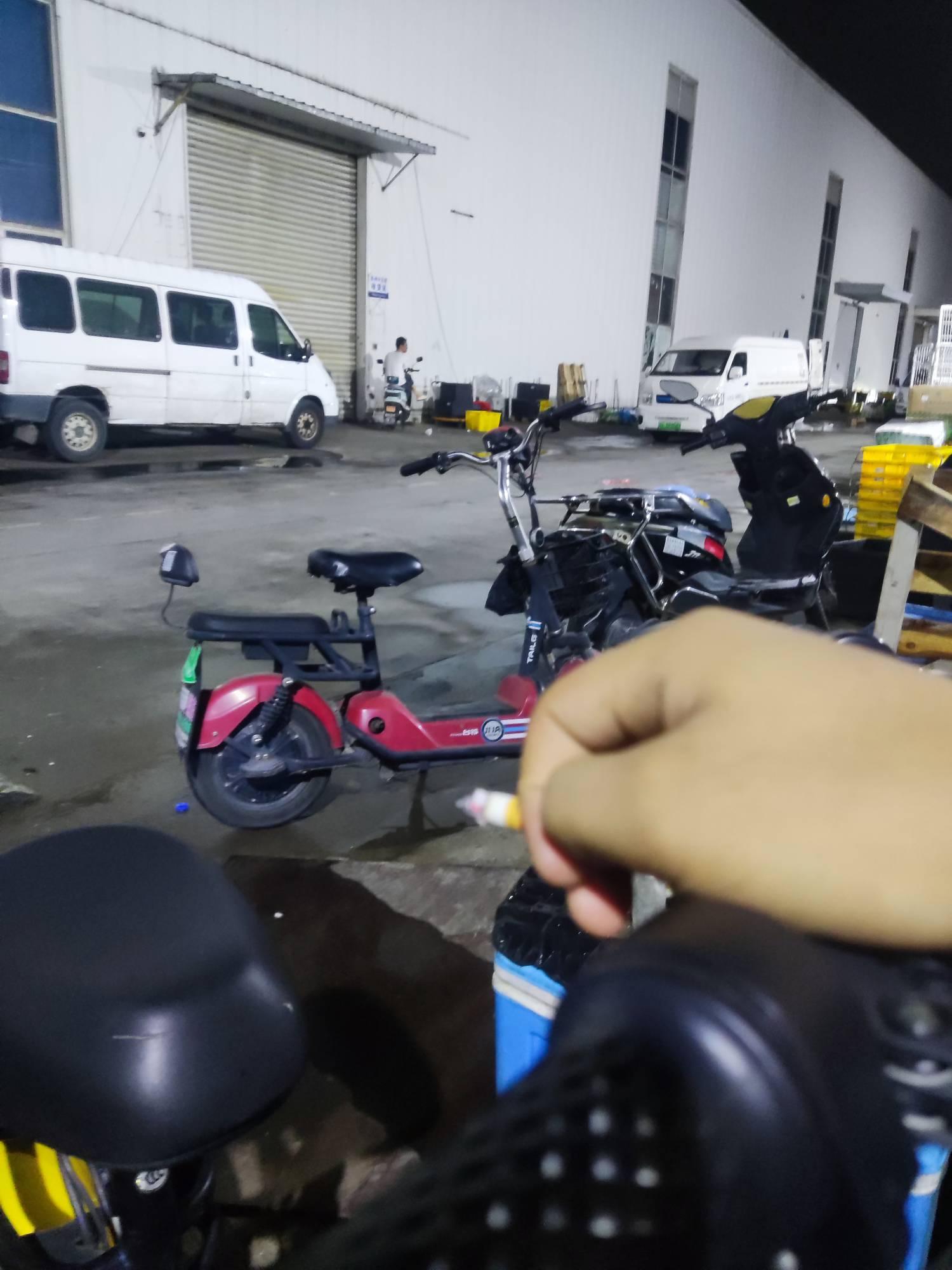 现在每天干干日结挺好的，就4个多小时很好熬，自由不累，4个多小时我最起码要去抽一个2 / 作者:麻将糊了333 / 