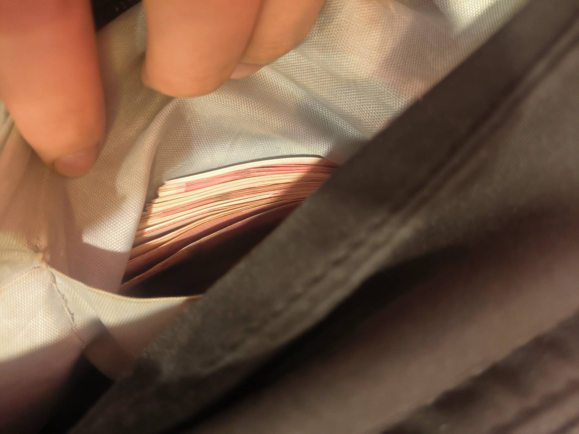 【故事贴】出卖灵魂，跟一个少妇结婚拿了6k（1k转账5k现...100 / 作者:不么子 / 