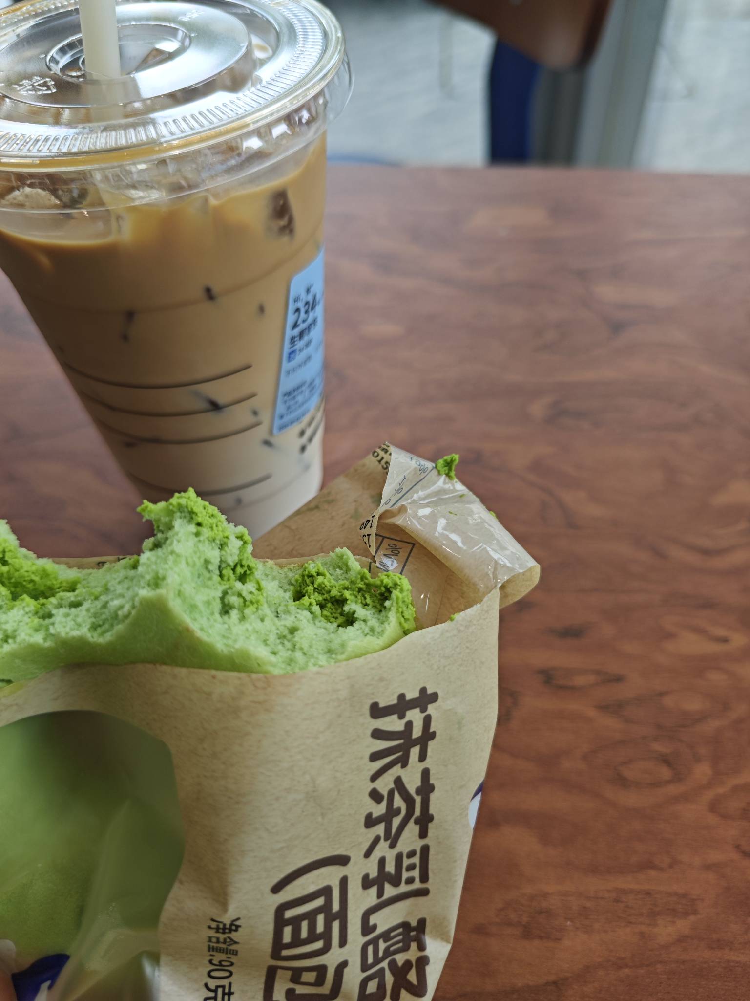 免费的就是好吃

17 / 作者:小气鬼107 / 
