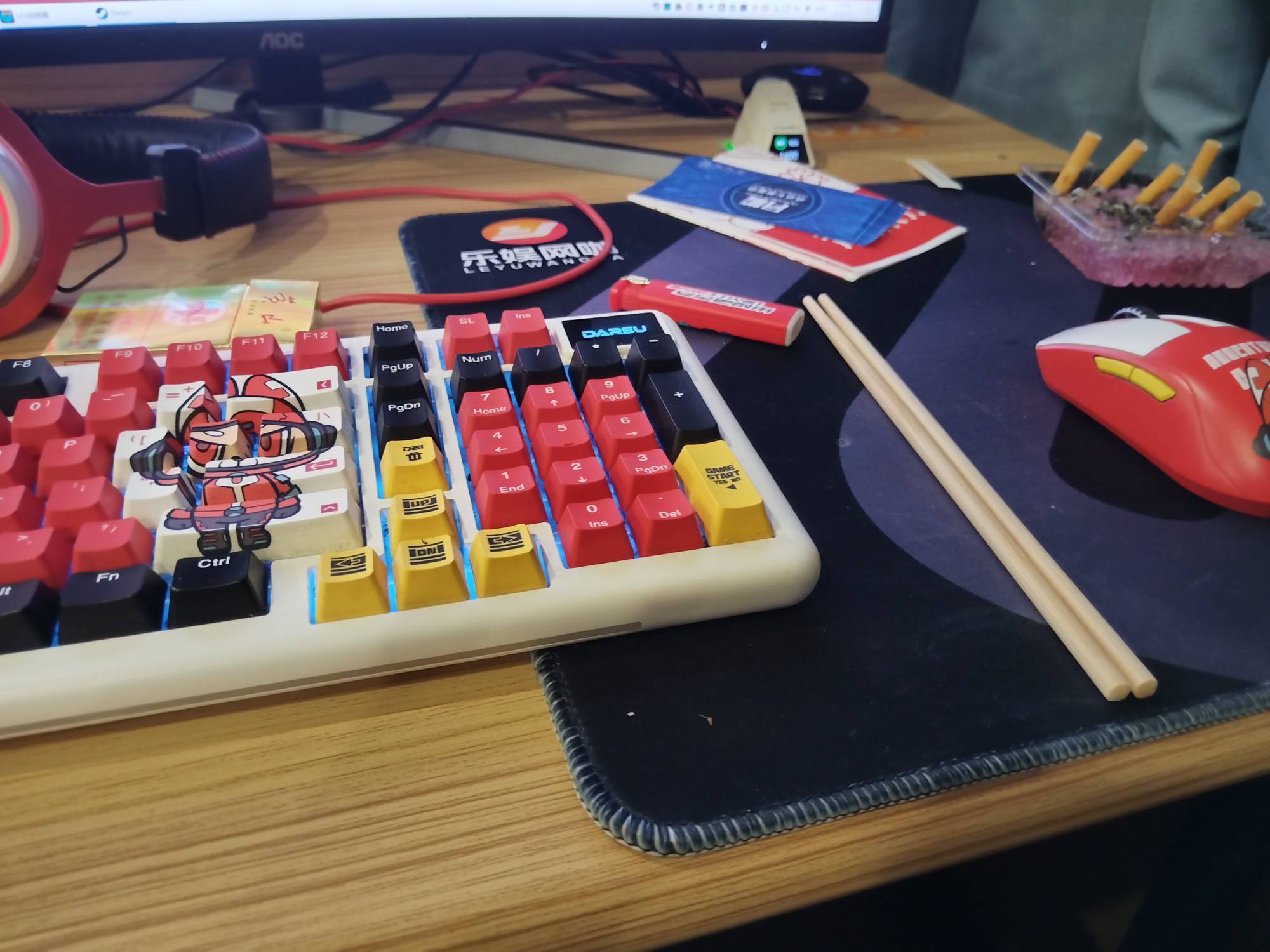 全身上下就剩这个，吃饭的家伙，有没有老哥懂的

42 / 作者:团长李云龙 / 