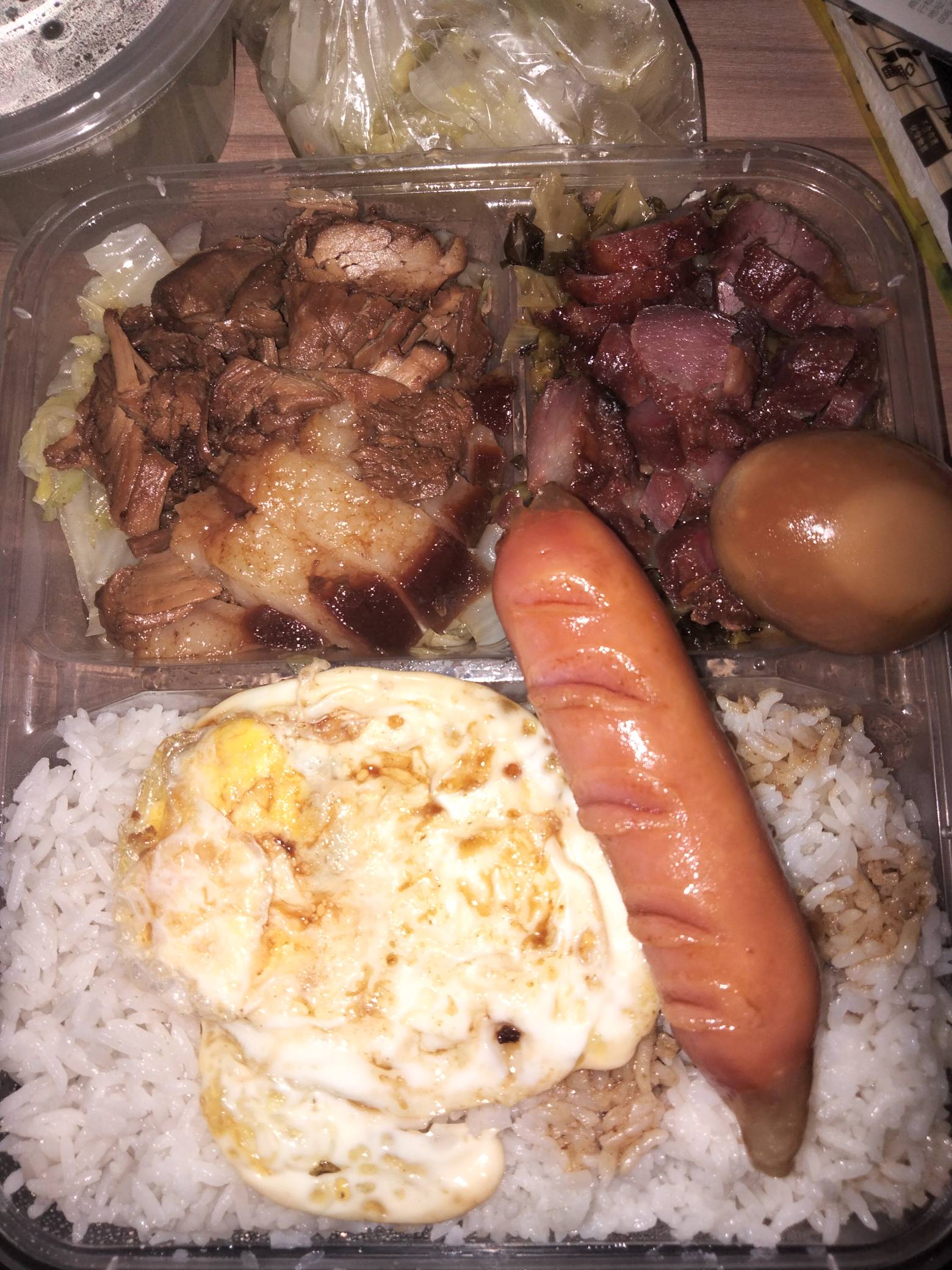 老哥们吃饭了

26 / 作者:机会哈哈 / 
