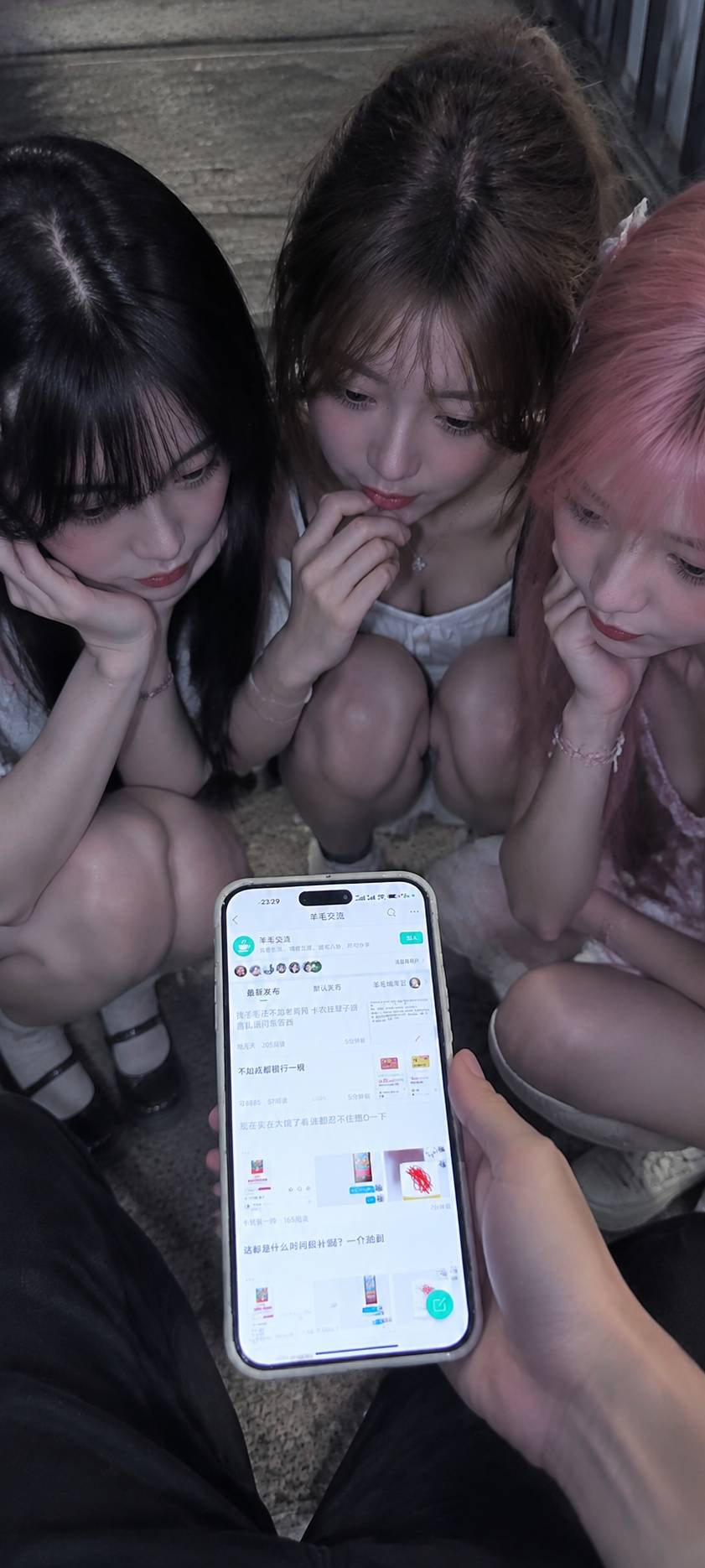 老哥们刷半个点儿卡农了连请妹妹吃麻辣烫的钱都还没噜出来，我好没面子。

97 / 作者:ˊ ᵕ ˋ / 