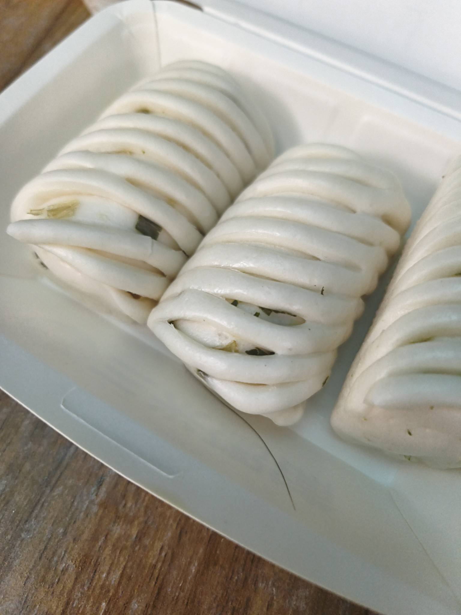 一大早上吃个饭，也吃不安生



42 / 作者:取个啥啊 / 