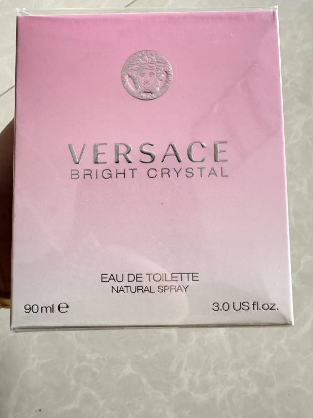 老哥们，这个行情现在多少啊？还有5瓶全新未拆封，都是唯品国际的！90ml范思哲香水


48 / 作者:云杉薅羊毛 / 