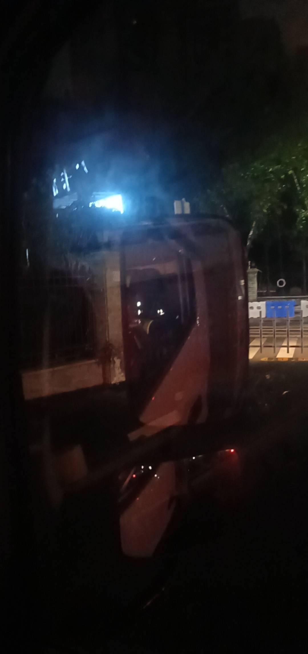 一个多小时  100米   下班了

9 / 作者:v18883340973 / 
