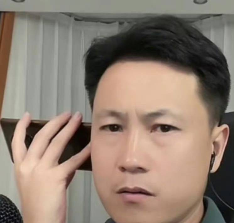 老哥们  大半夜露了2次  睡不着了 有没有看动漫的网站  腾讯会员过期了

44 / 作者:卡农菲菲小迷弟 / 